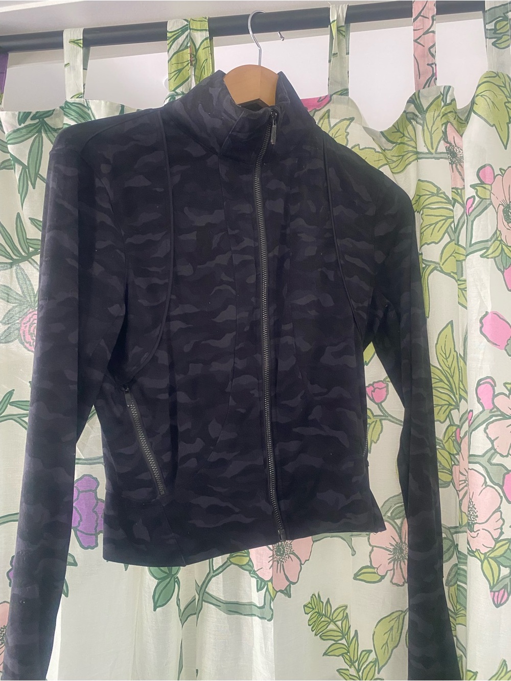 LuLulemon lm Camouflage Zip-Up Jacket - Picture 1 of 9